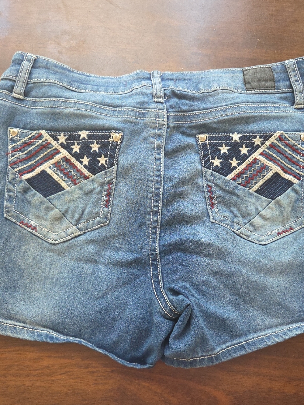 Love Indigo Blue Denim Shorts with Embroidered Star Pockets Size 12